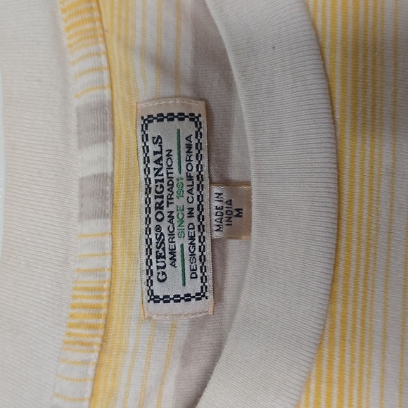 VINTAGE Guess MENs Striped Yellow and White T-Shirt - Size Medium - Picture 2 of 3
